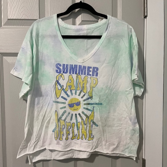 Offline Cropped Tee NWT - Picture 1 of 4